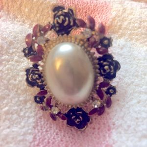 Scarf Clip - Pearl+Roses Design NEW